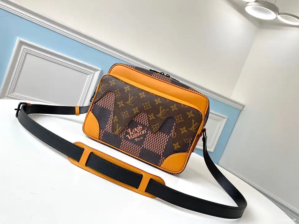 Firstbag LOUIS VUITTON BAG MESSAGER 0505